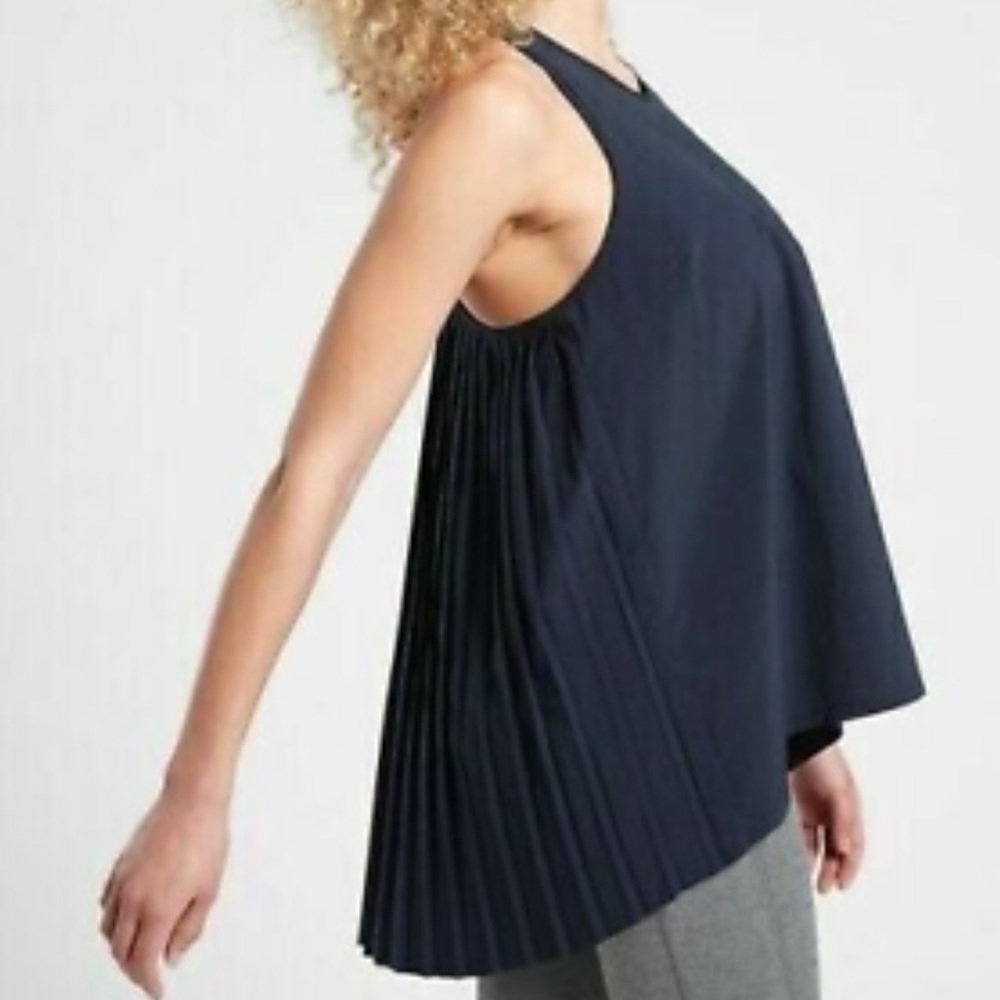 Athleta Sojourn pleated tank blouse women's small EUC black